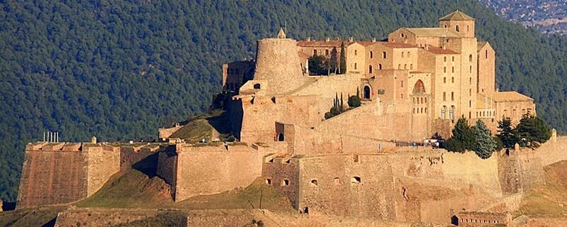 private transfer Barcelona to Cardona